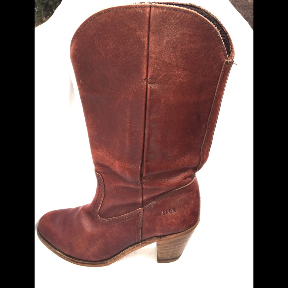 Women’s size 9 dexter western boots in red